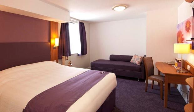 Premier Inn Exeter Central St. Davids Kültér fotó